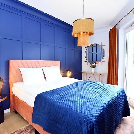 Navigator- Nadmorskie Tarasy Port *