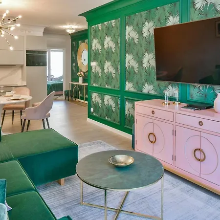 Navigator- Nadmorskie Tarasy Port