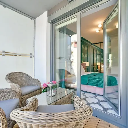 Navigator- Nadmorskie Tarasy Port Апартаменти