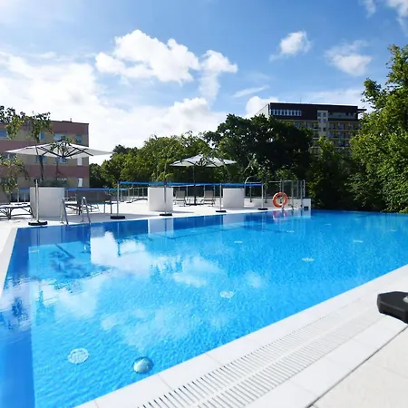 Navigator- Nadmorskie Tarasy Port Колобжег